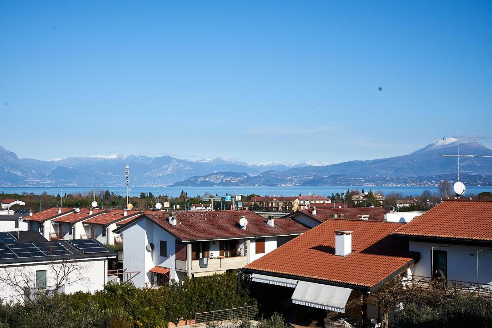 Appartamento The Queen - Big Terrace And Pool Peschiera del Garda